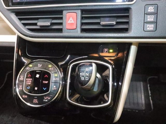 NOAH HYBRID