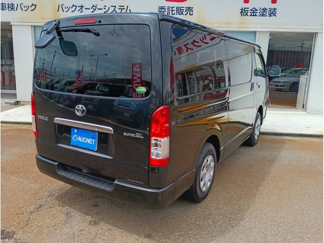 HIACE van 4WD