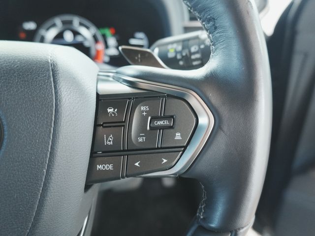 LEXUS LX600