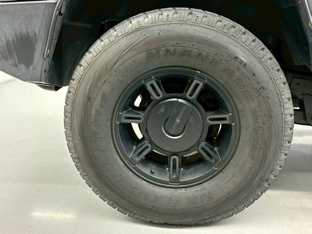 HUMMER H2