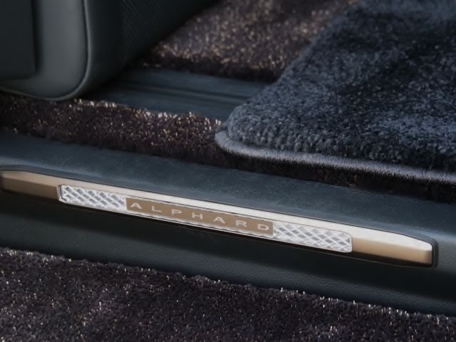 ALPHARD hybrid 4WD