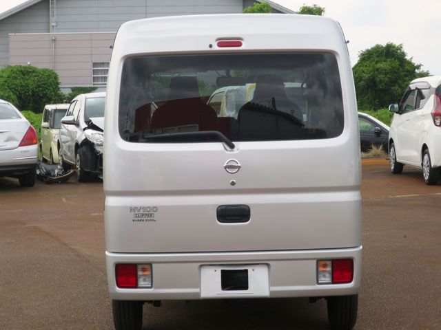 NV100 CLIPPER 4WD