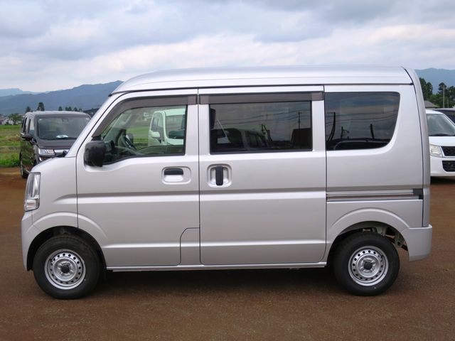 NV100 CLIPPER 4WD