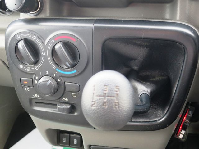 NV100 CLIPPER 4WD