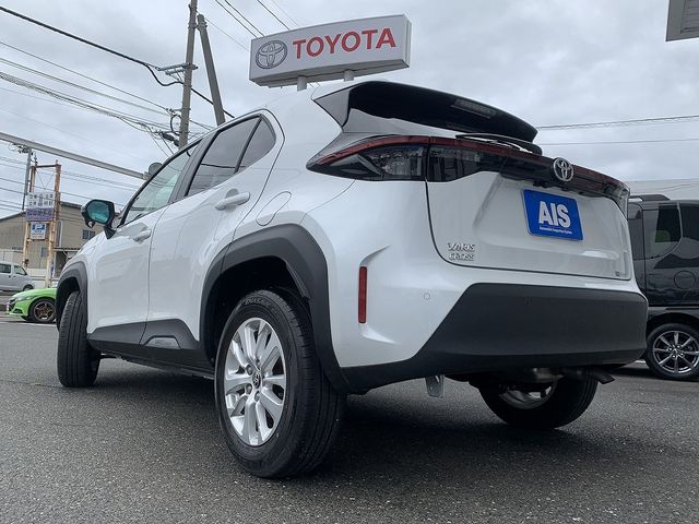 YARIS CROSS