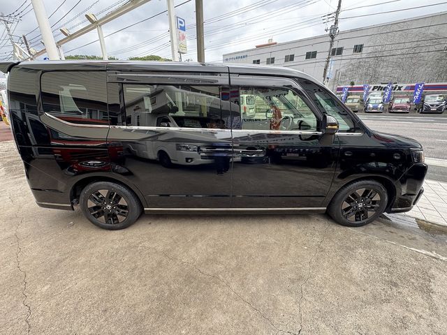 STEPWAGON e:HEV SPADA