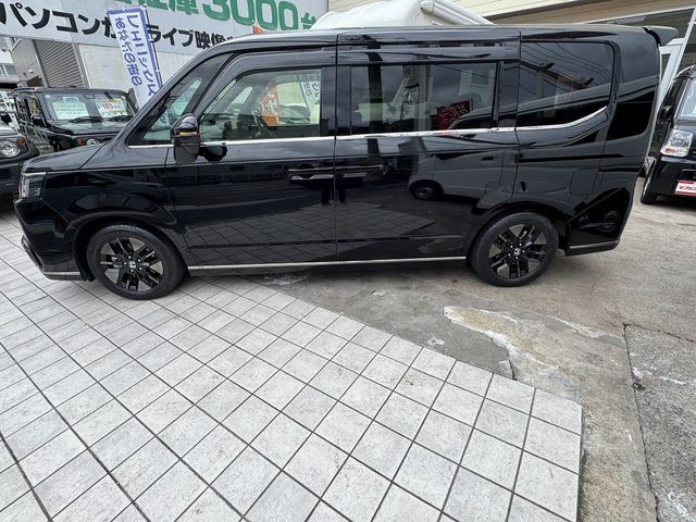 STEPWAGON e:HEV SPADA