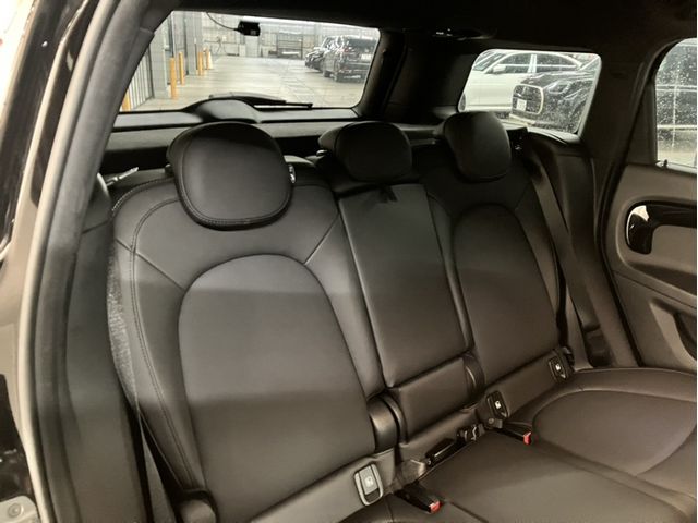 MINI COOPER D CROSSOVER