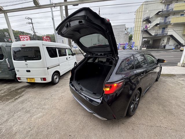 COROLLA TOURING HYBRID