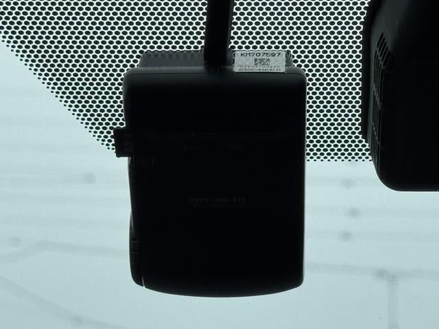 VOXY HYBRID