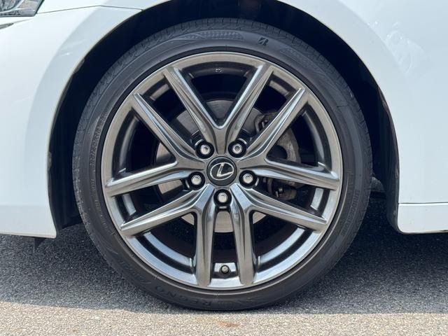 LEXUS IS300h