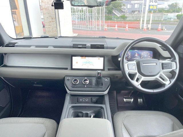 ROVER DEFENDER