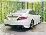 CROWN sedan hybrid