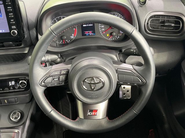 GR YARIS