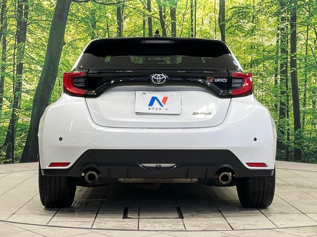 GR YARIS