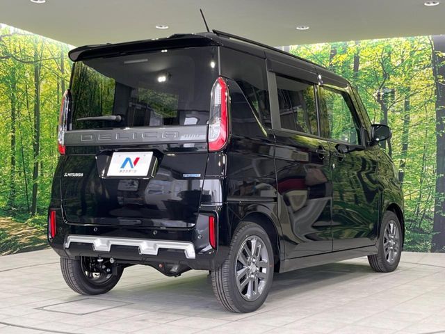 DELICA MINI