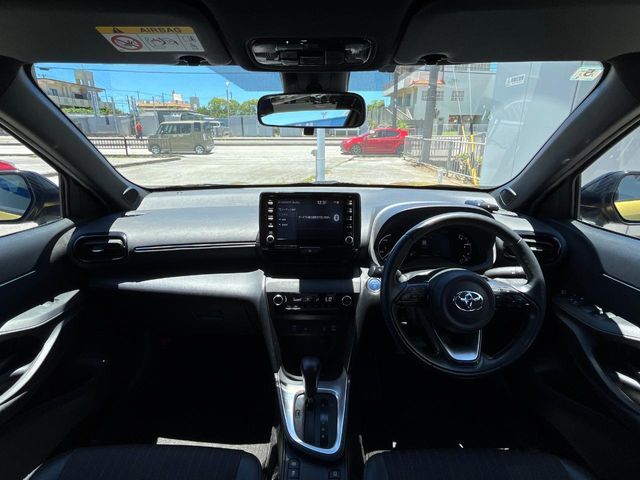 YARIS CROSS HYBRID