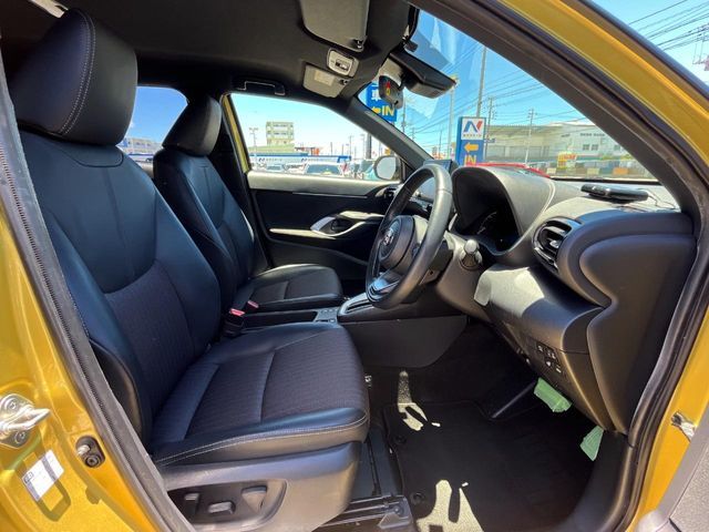 YARIS CROSS HYBRID