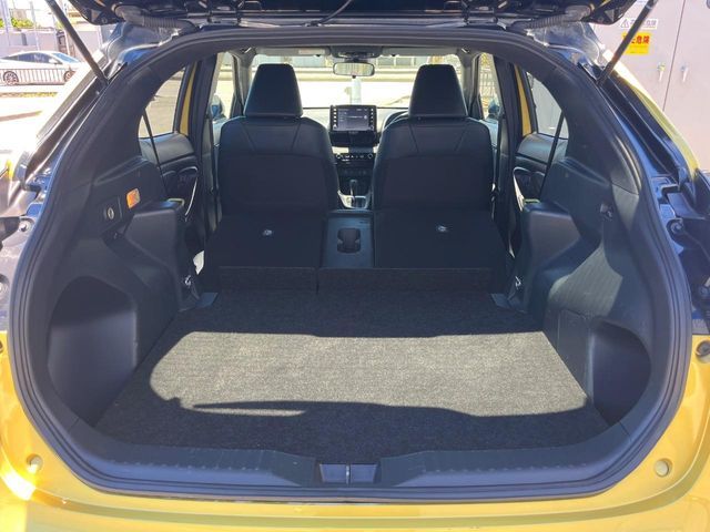 YARIS CROSS HYBRID