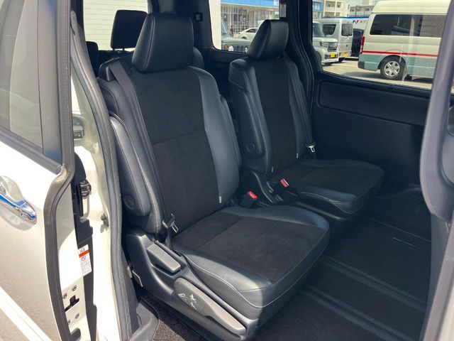 NOAH HYBRID
