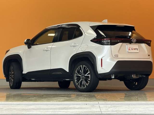 YARIS CROSS HYBRID