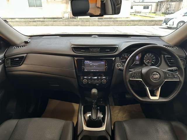 X-TRAIL 2WD