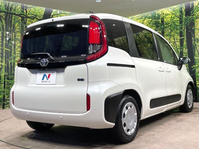 SIENTA HYBRID