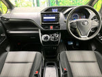 VOXY HYBRID