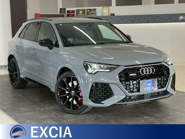AUDI RS Q3