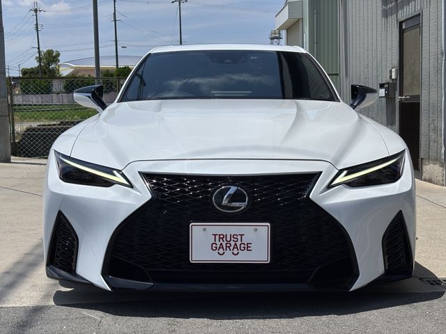 LEXUS IS500