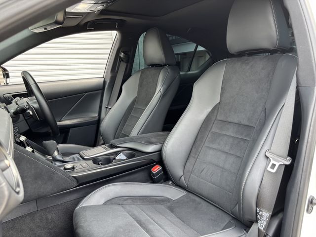 LEXUS IS500