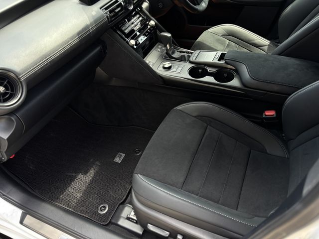 LEXUS IS500