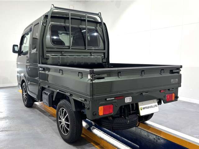 Super CARRY truck 4WD