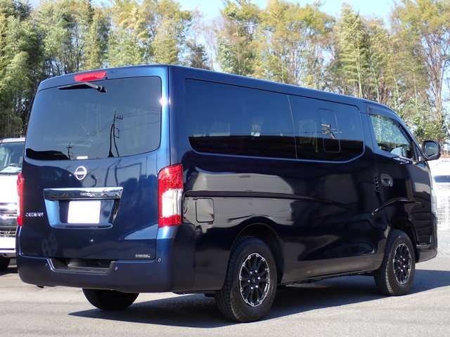 CARAVAN van 4WD