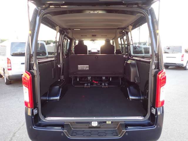CARAVAN van 4WD