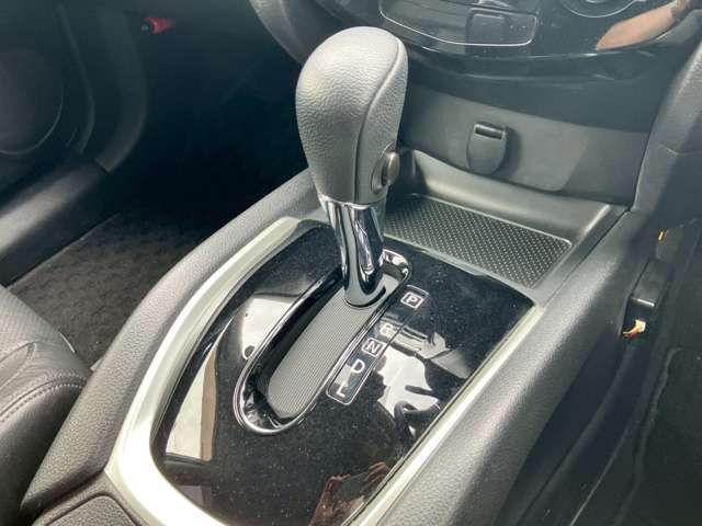 X-TRAIL HYBRID 4WD