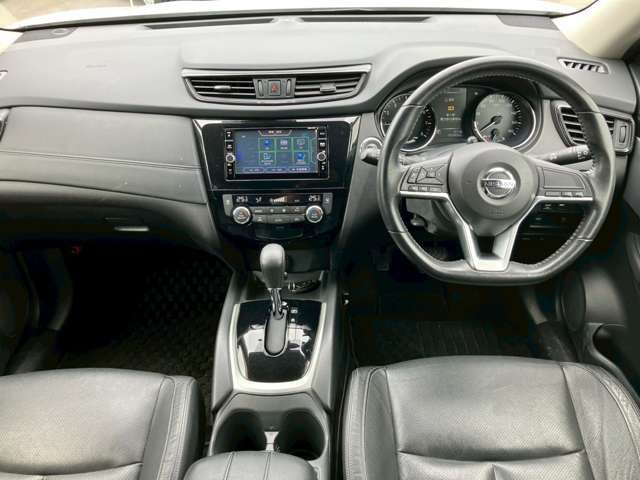 X-TRAIL HYBRID 4WD