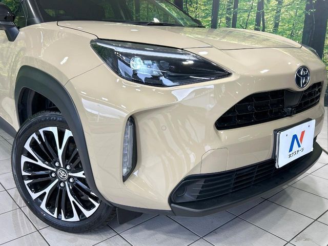 YARIS CROSS HYBRID