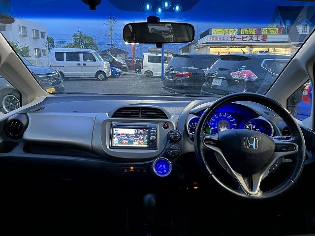 FIT HYBRID