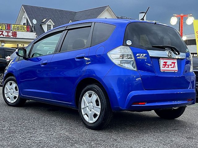 FIT HYBRID