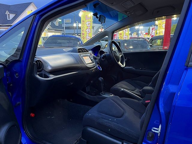 FIT HYBRID