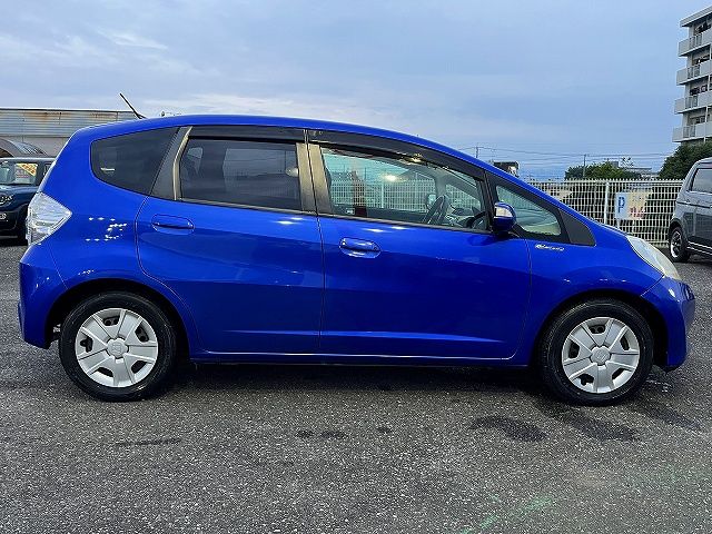 FIT HYBRID