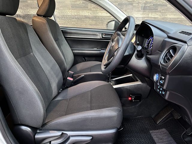 COROLLA FIELDER HYBRID