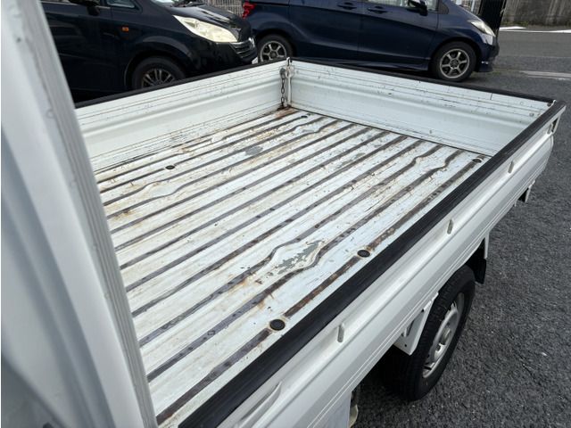 CLIPPER truck