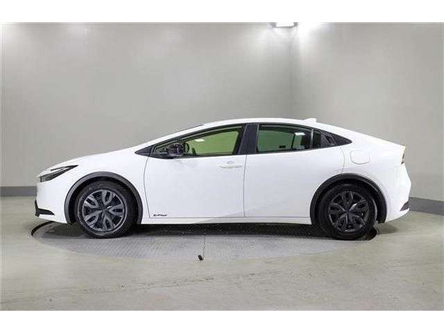 PRIUS 4WD