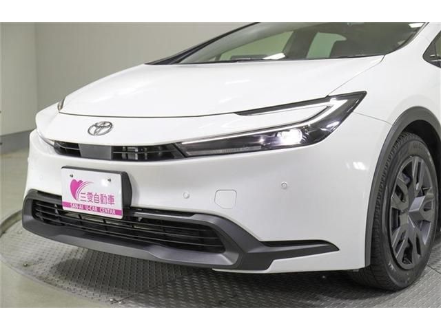 PRIUS 4WD