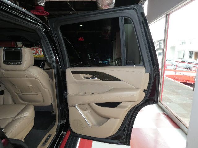 CADILLAC ESCALADE
