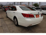 CROWN sedan hybrid