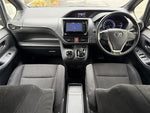 VOXY HYBRID