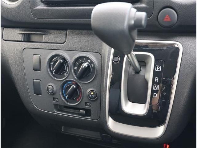 CARAVAN van 2WD